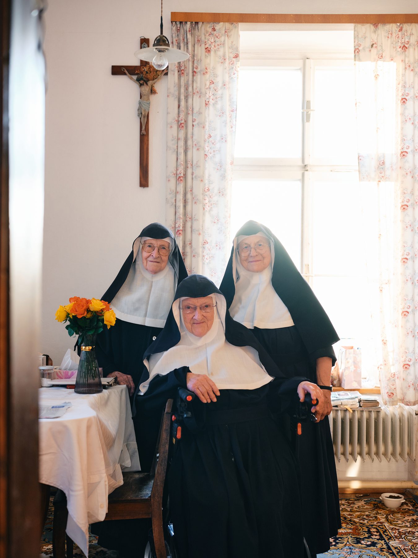 Die Nonnen von Schloss Goldenstein – Philipp Horak (Journalistische Portraits), Objektiv Pressefotopreis 2026